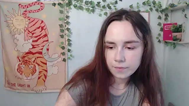 Snapshot of VeryVeryVeryShy_ chatting on July 21, 5:54 am VeryVeryVeryShy online show from July 21, 5:54 am