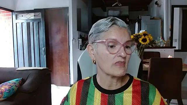 bety-cum2 online show from February 21, 12:50 pm