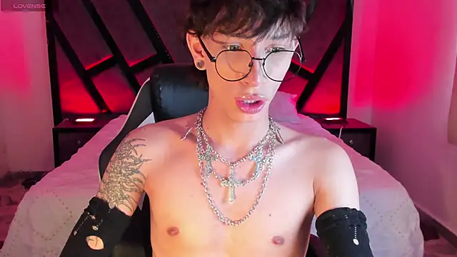 AndyWiilliams online show from March 7, 9:45 pm