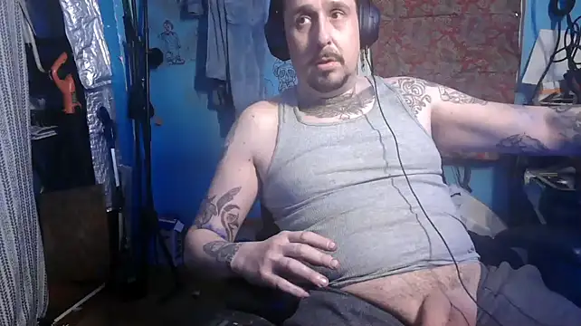 Snapshot of faded206 chatting on January 17, 11:49 am faded206 online show from January 17, 11:49 am