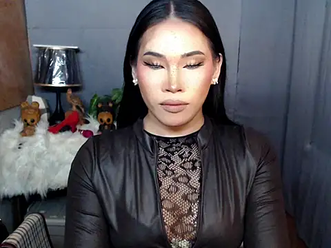 Ur Fantastic Lina online show from March 19, 2:54 pm