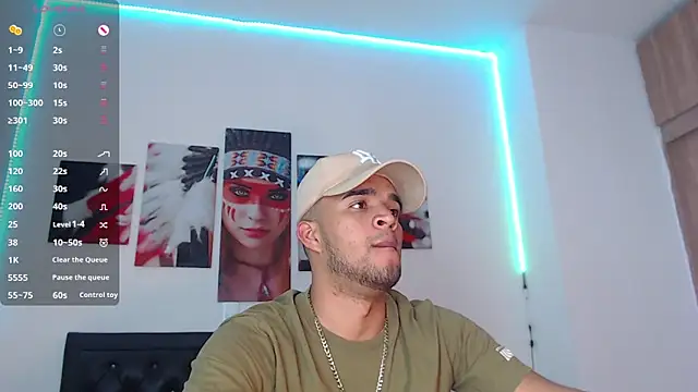 Snapshot of Bigcock_21cm_ chatting on December 4, 7:56 pm Bigcock 21cm  online show from December 4, 7:56 pm