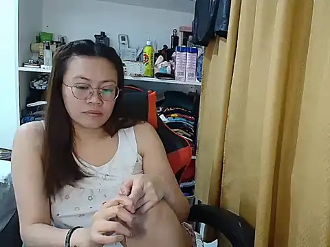 crizzybel online show from February 23, 7:33 pm