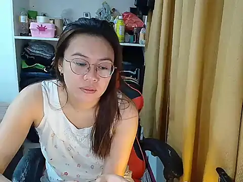 crizzybel online show from March 25, 6:58 pm