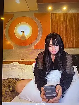 Snapshot of Chika-ch chatting on October 15, 4:45 am Chika-ch online show from October 15, 4:45 am