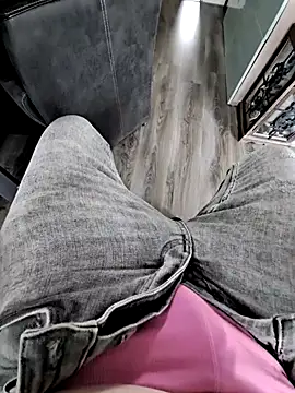 toppiefloppi online show from March 4, 8:02 am