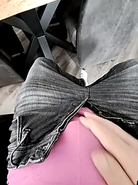 toppiefloppi online show from March 11, 1:12 pm