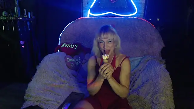 Alexa Cosmic online show from May 31, 12:30 am