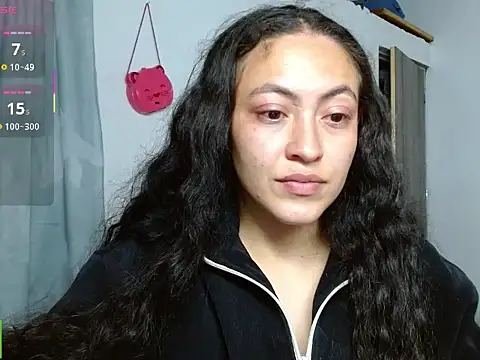 Snapshot of Olivia_Bright chatting on February 9, 1:42 am Olivia Bright online show from February 9, 1:42 am