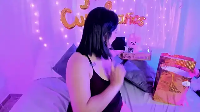 lucy26  online show from October 29, 4:04 am