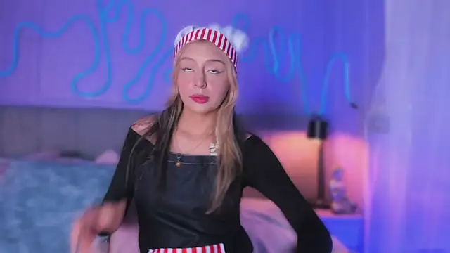 Sofly s online show from February 21, 11:55 am