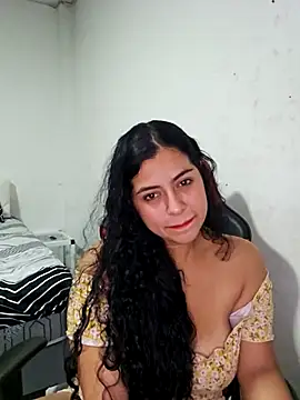 Snapshot of Mary_pinkish chatting on February 14, 2:19 am Mary pinkish online show from February 14, 2:19 am