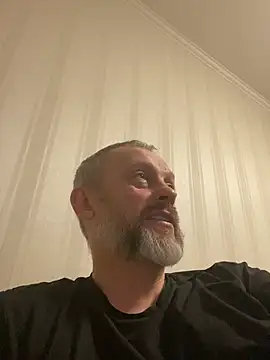 GHsveter online show from April 8, 9:15 pm