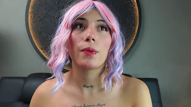 miss sharlotte18 online show from February 4, 6:03 pm