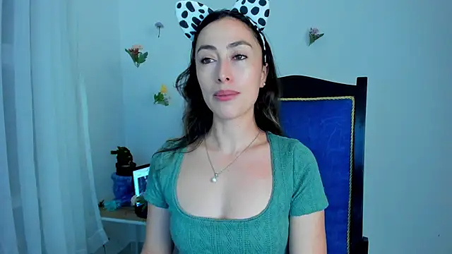 Amatiista online show from February 19, 10:45 am