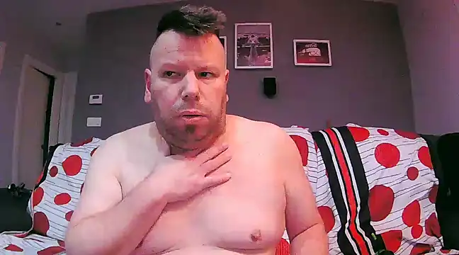 Snapshot of txan9876 chatting on January 12, 7:53 pm txan9876 online show from January 12, 7:53 pm