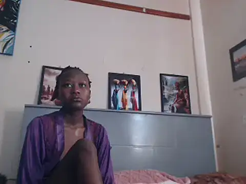 CandyLovesU2 online show from February 20, 7:45 am