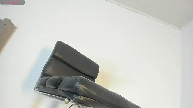 Snapshot of Daniela_Coks chatting on July 17, 5:03 am Daniela Coks online show from July 17, 5:03 am