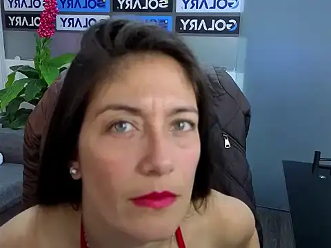 Snapshot of AnnyMilet_ chatting on February 16, 2:24 pm AnnyMilet online show from February 16, 2:24 pm