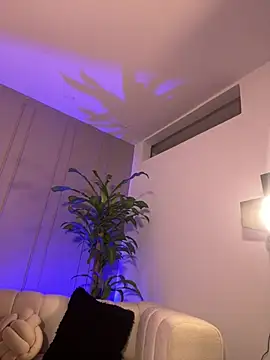 Frank Farrell online show from April 16, 8:53 pm