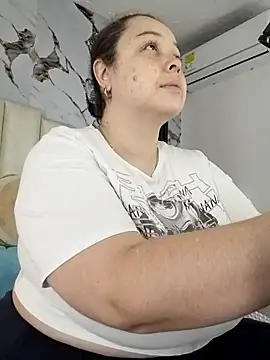 mollieblue69 online show from November 7, 1:00 pm