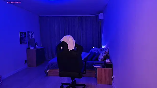  whiteprincess online show from March 20, 9:15 am