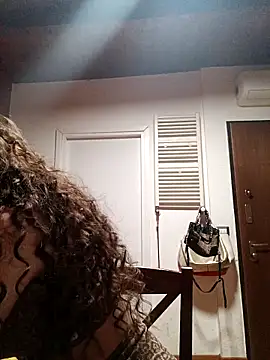 CurlyElisa online show from April 7, 10:53 pm