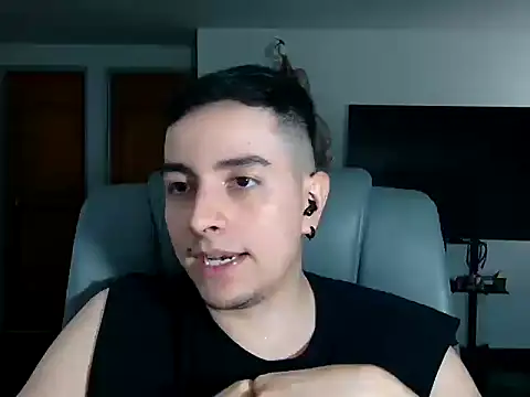 Jhoan saenz online show from November 21, 9:57 pm