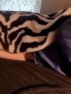 mustang69696 online show from December 18, 12:00 pm