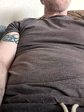 mustang69696 online show from April 4, 3:09 pm