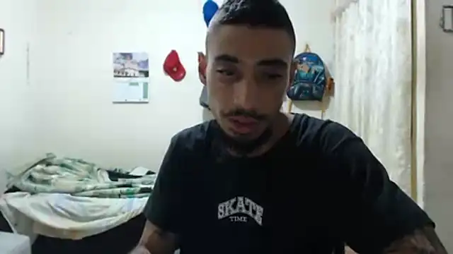 emiliano hottt online show from April 19, 6:35 am