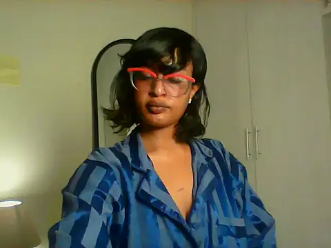 Snapshot of lina_pretti chatting on September 11, 7:36 pm lina pretti online show from September 11, 7:36 pm