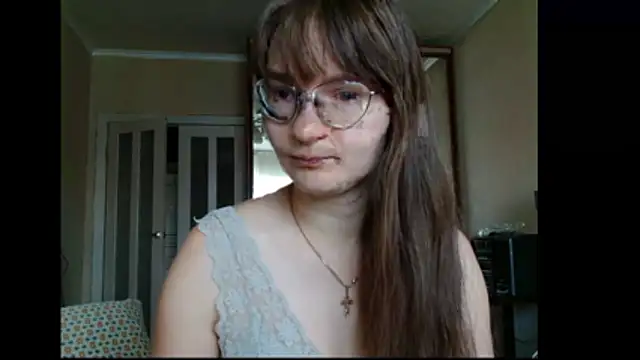 KiraGoldens online show from May 30, 5:26 am
