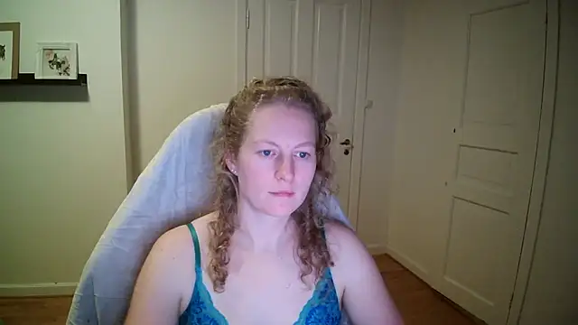 Girlnina-1995 online show from November 4, 9:03 pm