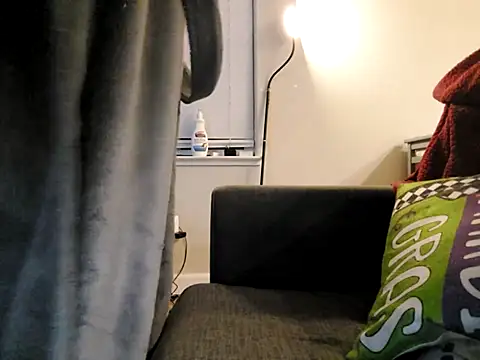 theone11169 online show from February 8, 3:43 am