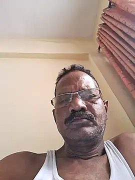 Snapshot of Maddymissile chatting on February 21, 6:58 am Maddymissile online show from February 21, 6:58 am