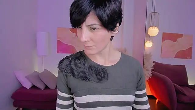 LorenDaze online show from October 21, 2:29 pm