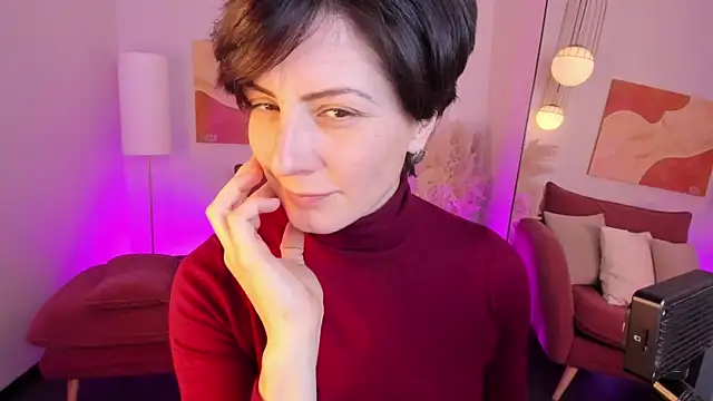 LorenDaze online show from November 7, 6:35 am