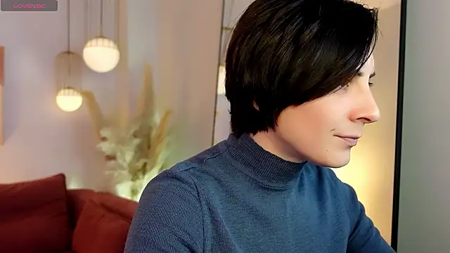 Snapshot of LorenDaze chatting on February 16, 1:40 pm LorenDaze online show from February 16, 1:40 pm