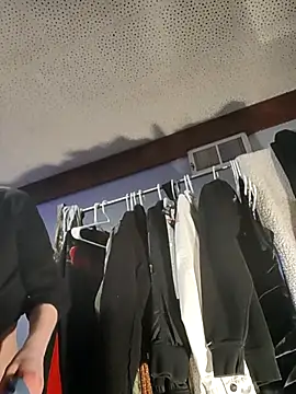 eatmeplease44 online show from March 12, 2:45 pm