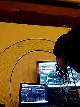 eatmeplease44 online show from December 3, 11:08 am