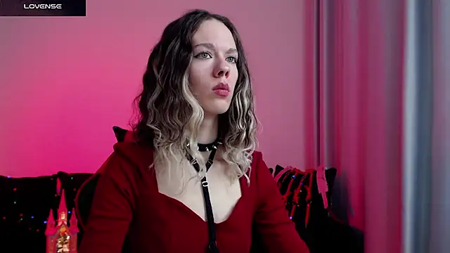 DivineBite online show from December 5, 6:55 pm