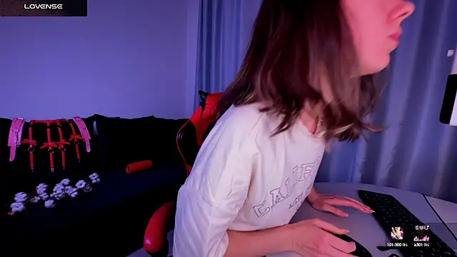 DivineBite online show from February 28, 3:59 pm