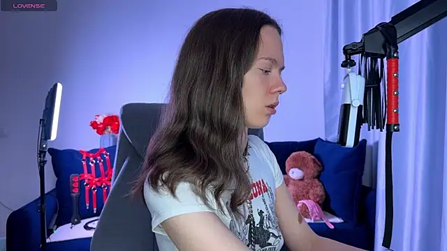 DivineBite online show from September 11, 4:18 pm