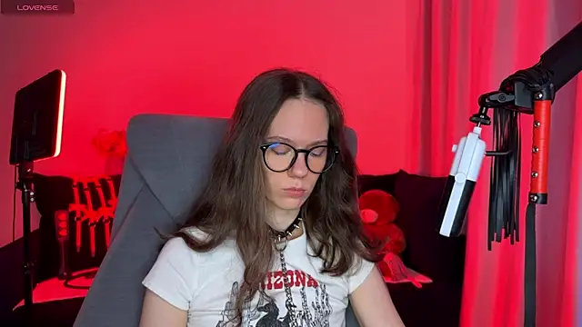 DivineBite online show from September 13, 2:28 pm