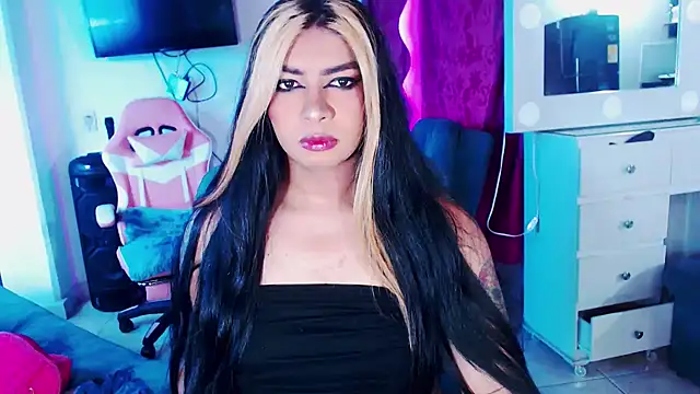 violet bigcock774 online show from November 12, 12:49 pm