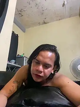 sweetyula online show from May 16, 12:18 am