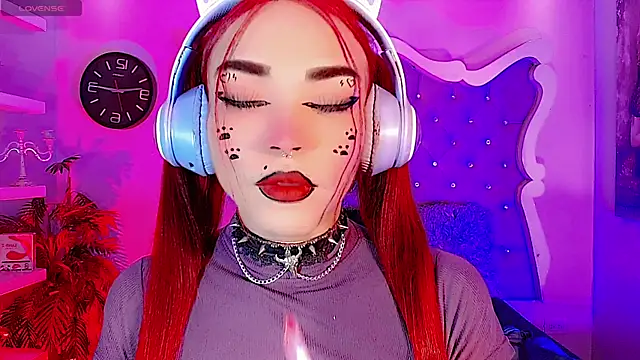 LeyXandrabraz online show from March 3, 8:15 pm