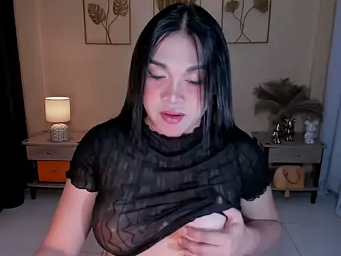 MaxeneCullens online show from May 28, 5:05 am