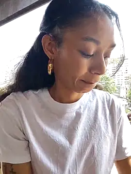 Leaberry online show from October 28, 3:25 pm